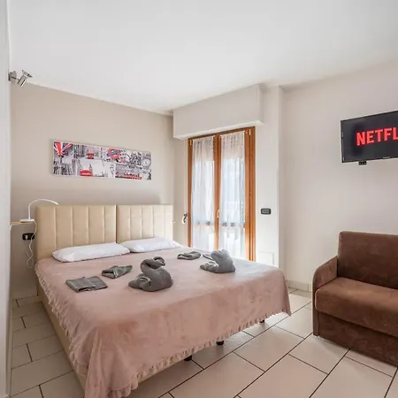 아파트 Two Steps From - Maggiore Relax 도멜레토