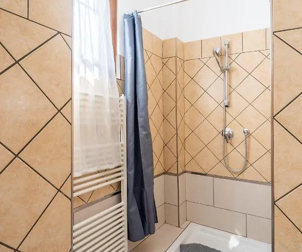 Two Steps From - Maggiore Relax * Дормеллетто